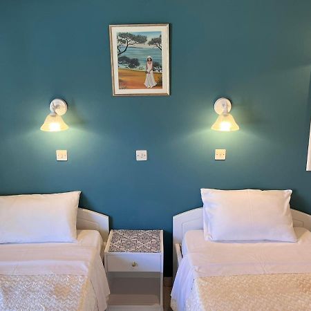 Roxani Studios-Apartments เปตรา ภายนอก รูปภาพ
